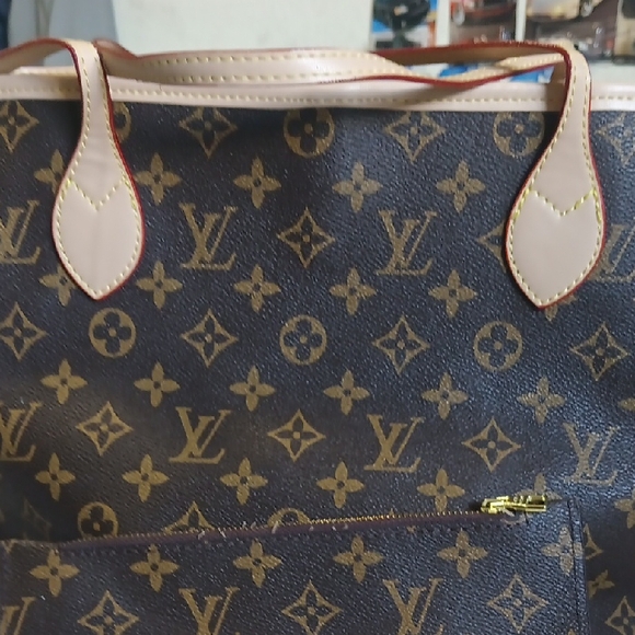 Louis Vuitton Brown and Tan Monogram Handbag - Picture 1 of 17